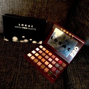 LORAC Mega Pro Palette